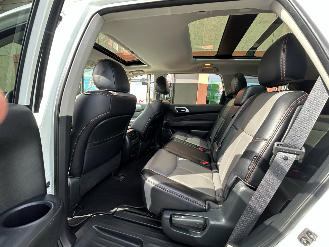 Used 2020 Nissan Pathfinder SL image 23
