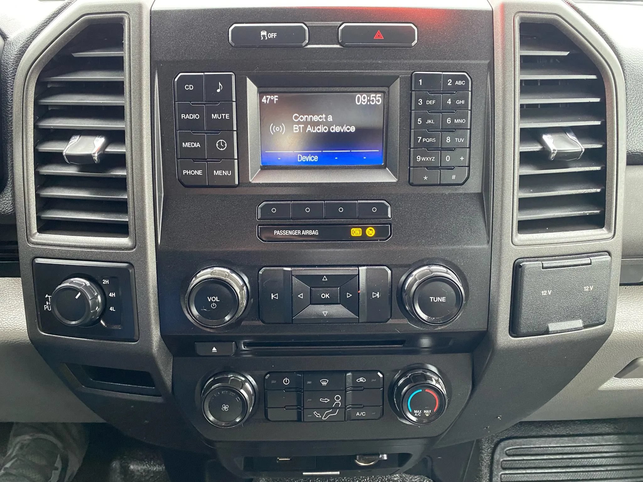 Used 2017 Ford F250 XL AWD/4WD image 14