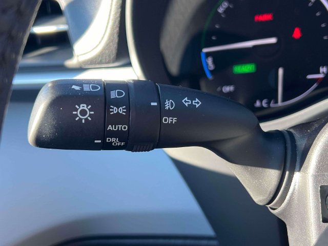 Certified 2025 Toyota Sienna XLE w/ XLE Plus Package FWD image 26