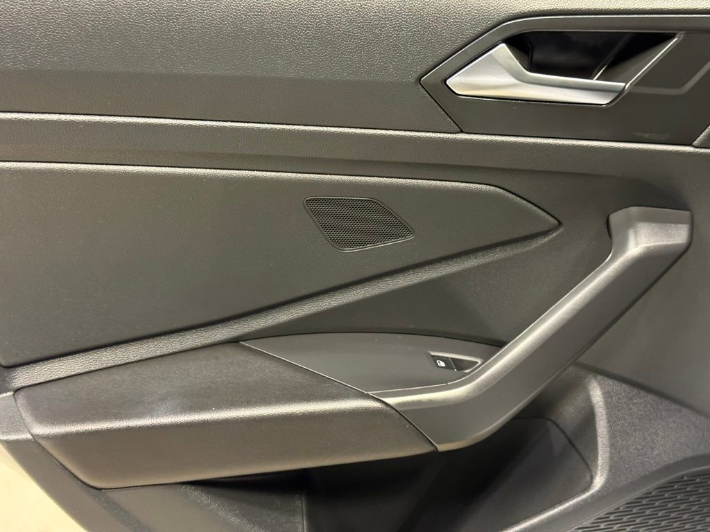 Used 2024 Volkswagen Jetta SE image 29