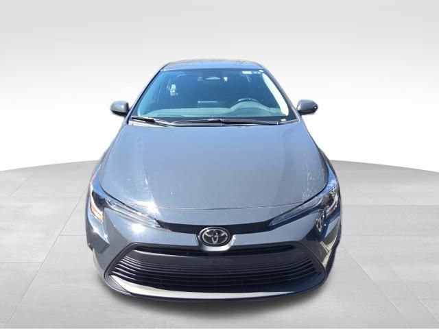 Used 2024 Toyota Corolla LE image 7