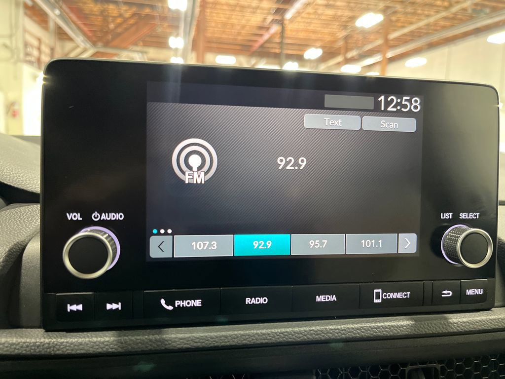 Used 2025 Honda CR-V EX image 18