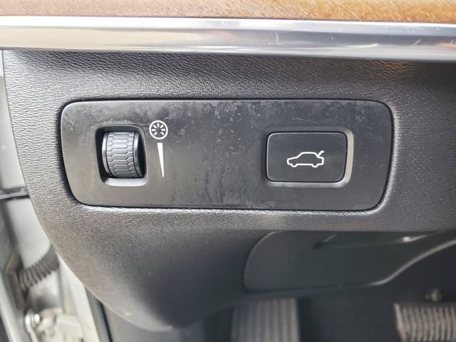 Used 2017 Volvo XC90 T6 Inscription w/ Vision Package AWD/4WD image 18