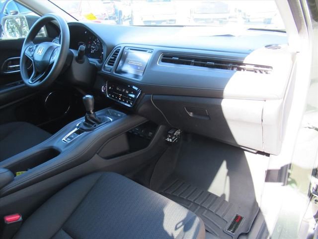 Used 2016 Honda HR-V EX image 11