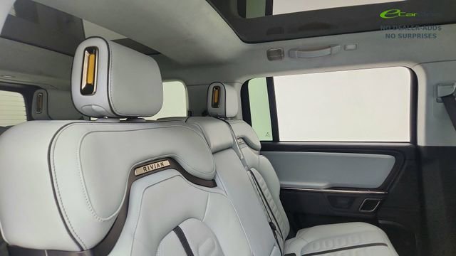 Used 2024 Rivian R1S Adventure AWD/4WD image 26