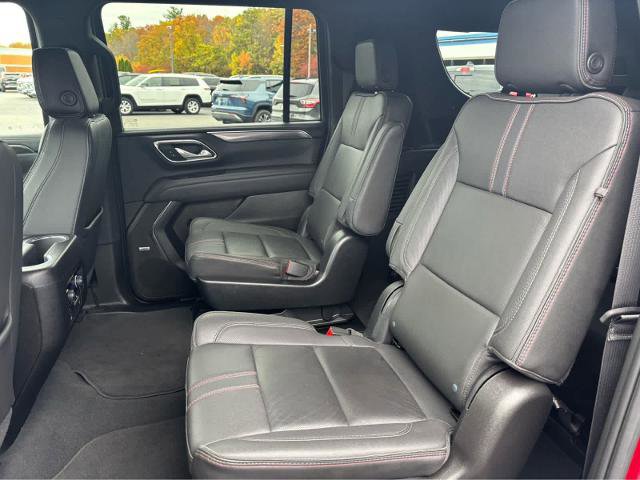 Used 2023 Chevrolet Suburban RST w/ Luxury Package image 27