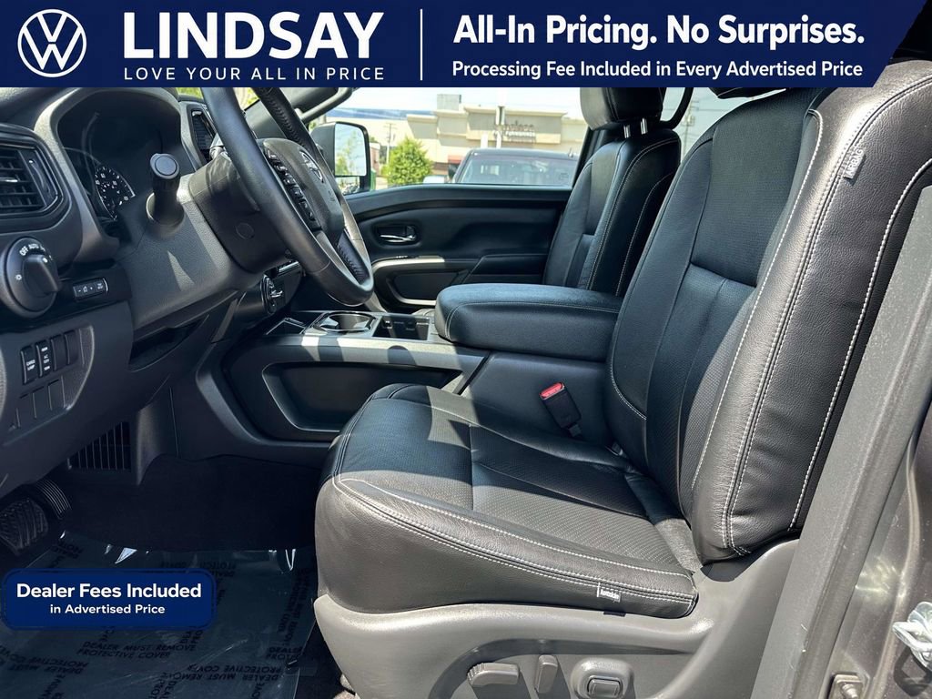 Used 2023 Nissan Titan SV w/ SV Convenience Package AWD/4WD image 11