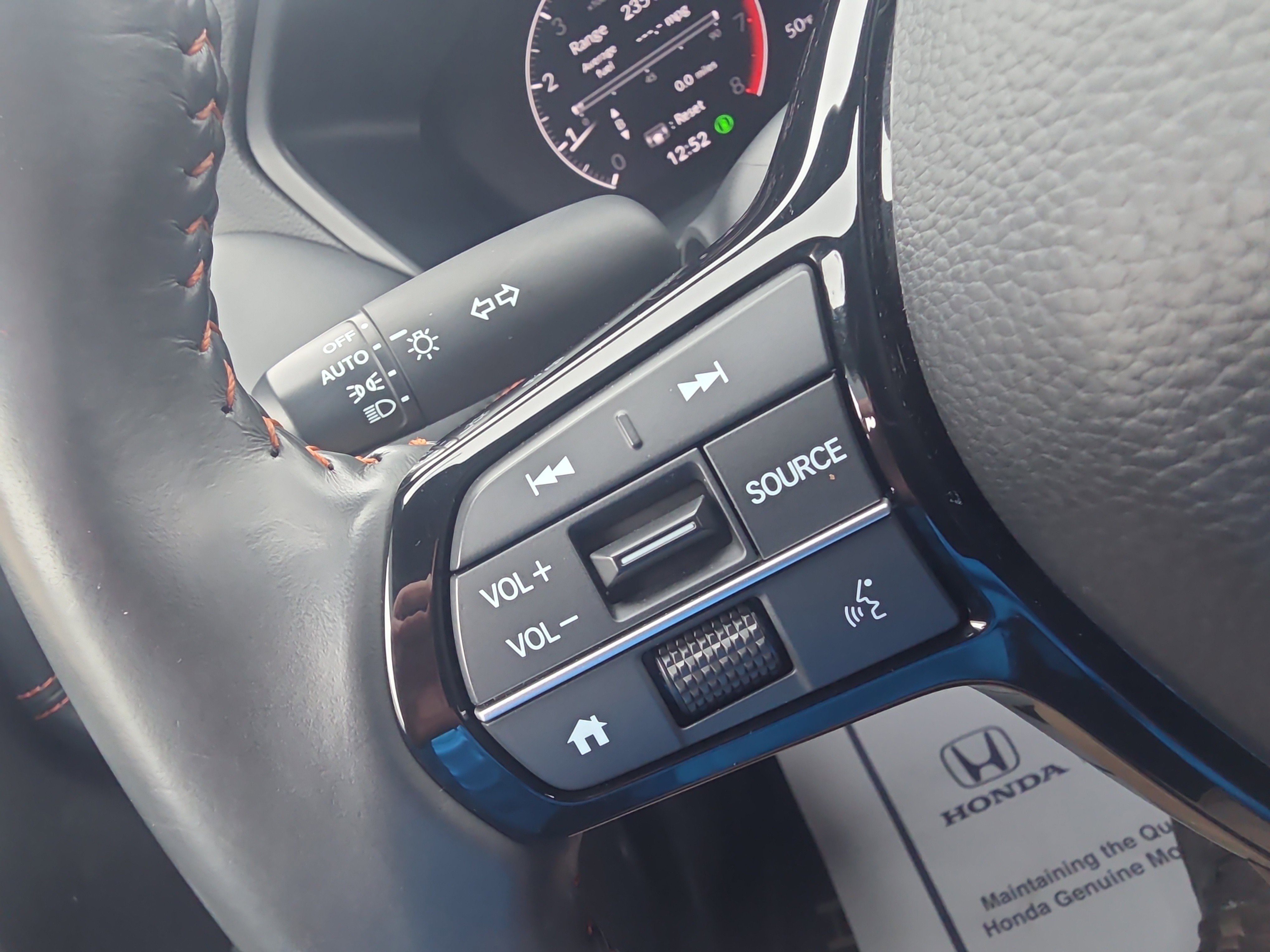 Used 2023 Honda HR-V Sport image 27