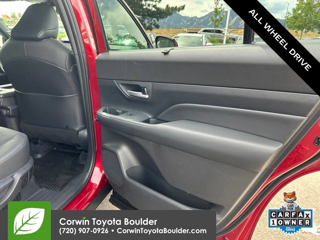 Used 2025 Toyota Grand Highlander AWD Hybrid image 14