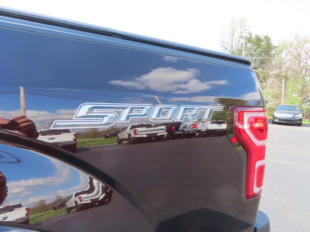 Used 2018 Ford F150 XLT w/ Equipment Group 302A Luxury image 17