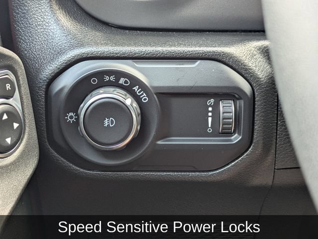 Used 2023 Jeep Wrangler Unlimited Sport AWD/4WD image 26