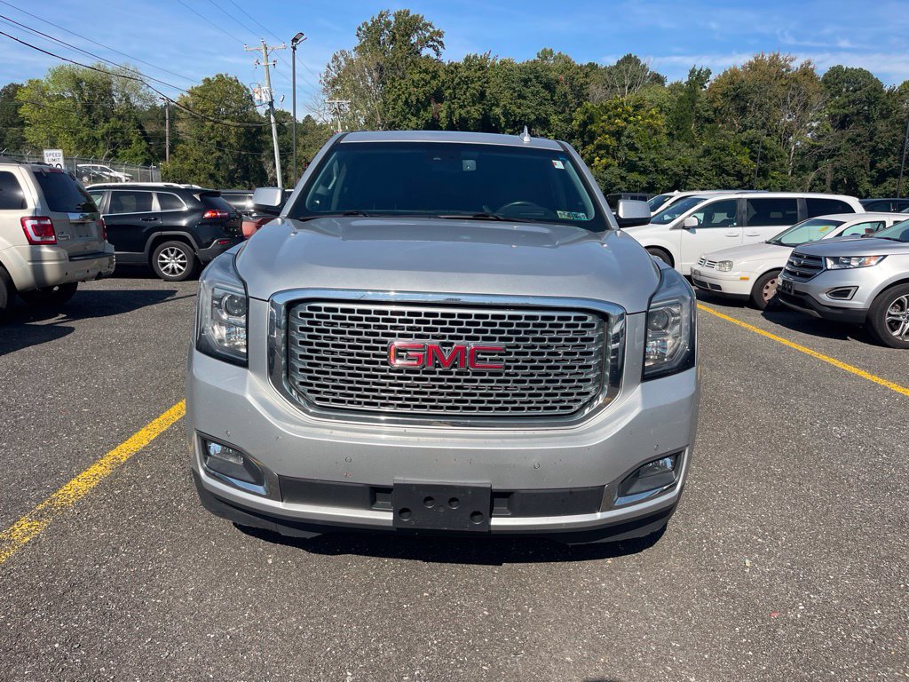 Used 2017 GMC Yukon XL Denali w/ Open Road Package AWD/4WD image 8