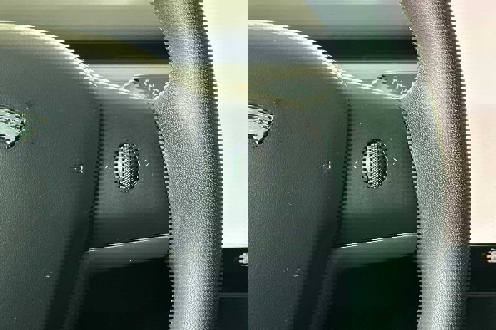 Used 2024 Tesla Model Y Long Range image 27