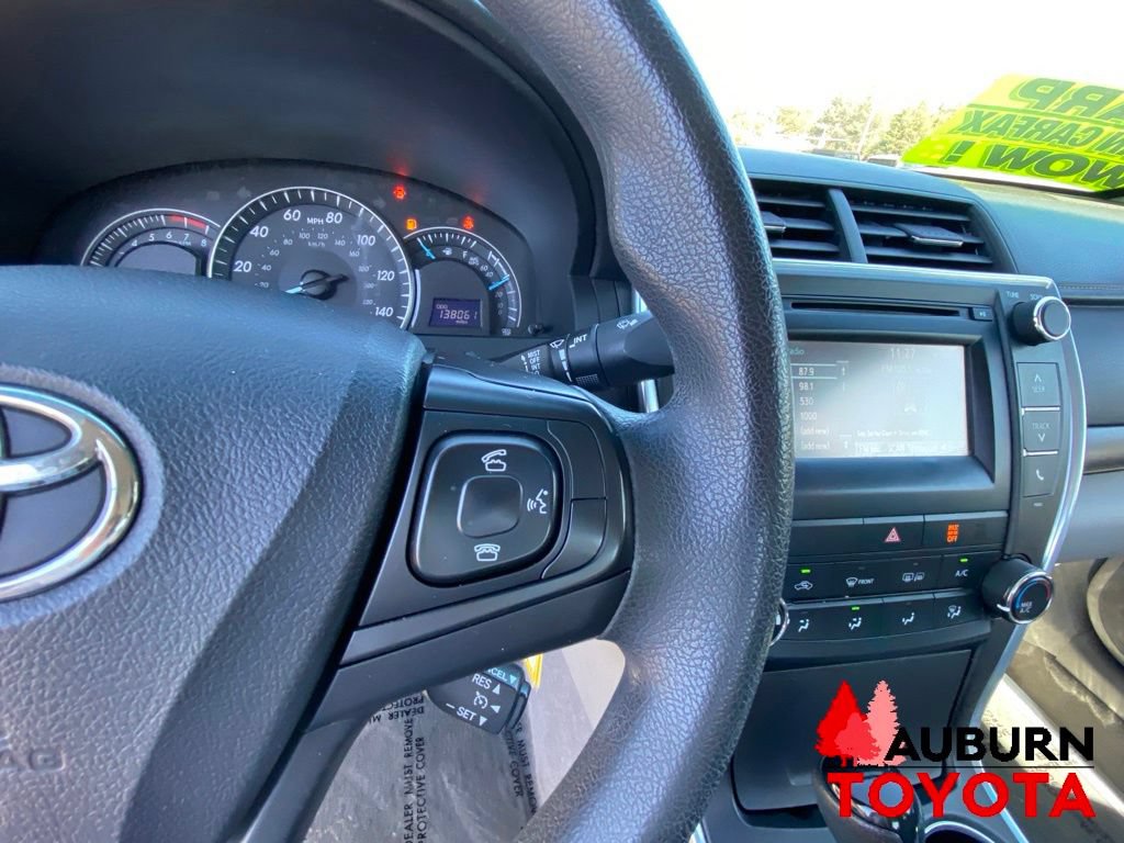 Used 2015 Toyota Camry LE FWD image 35