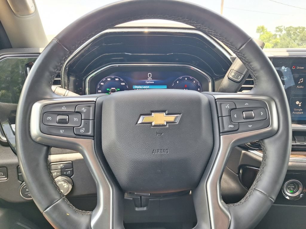 Used 2023 Chevrolet Silverado 1500 LT AWD/4WD image 13