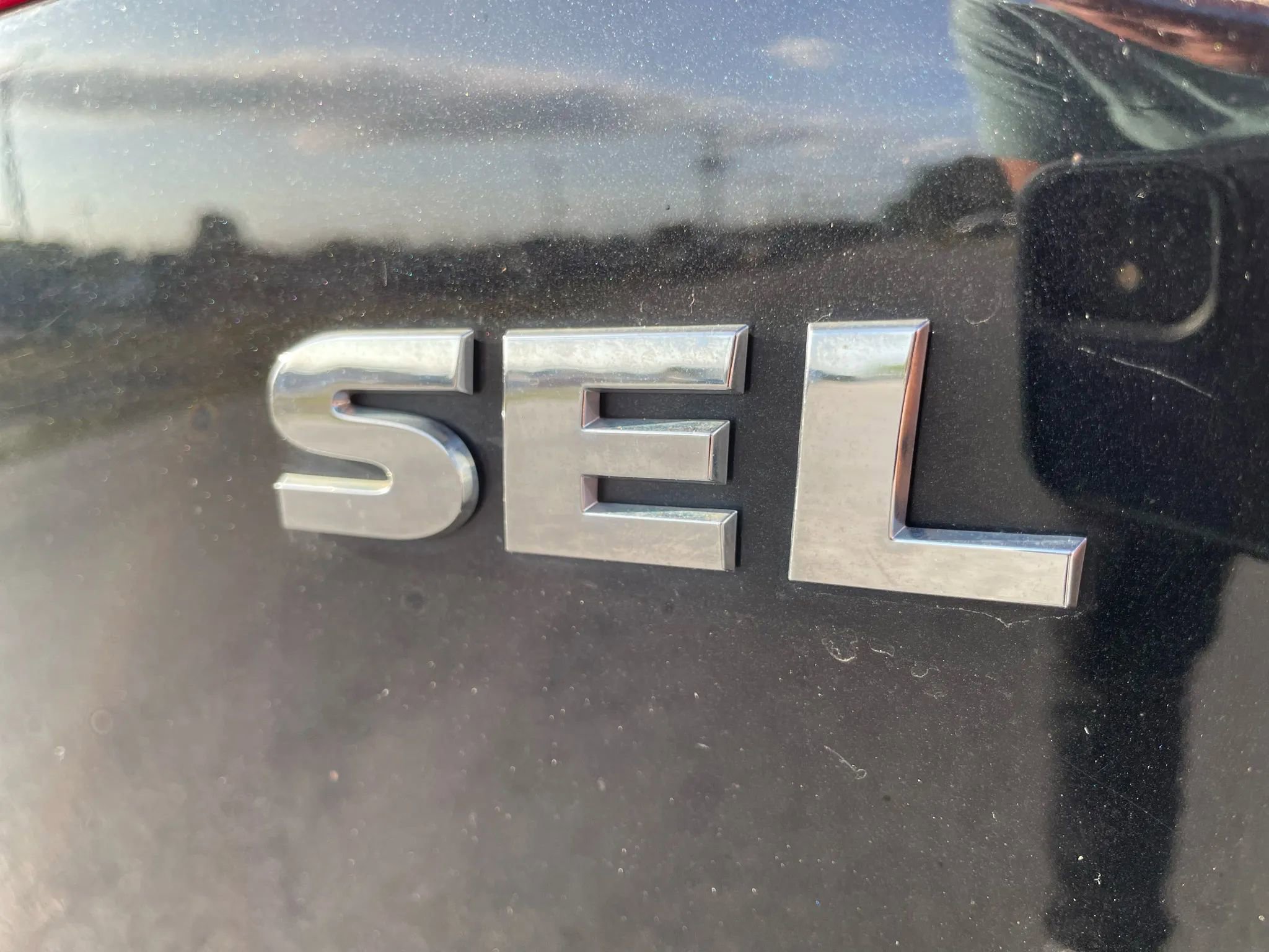 Used 2010 Volkswagen Routan SEL image 13