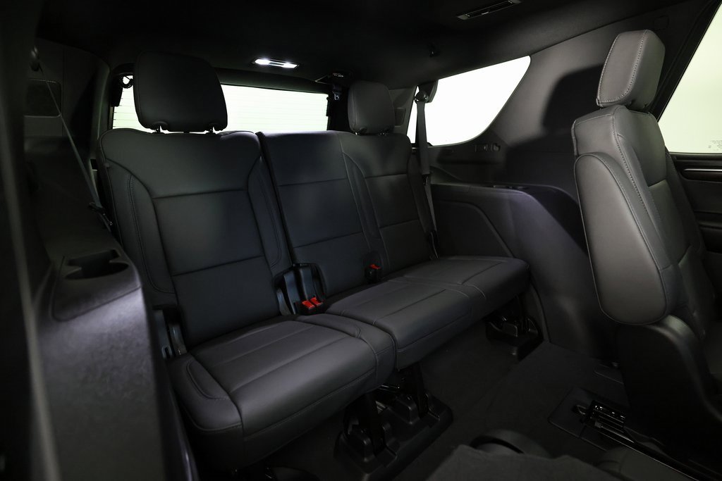 Used 2026 Chevrolet Tahoe Z71 w/ Comfort Package image 12