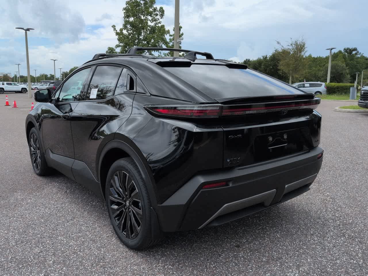 New 2026 Toyota C-HR AWD/4WD image 4