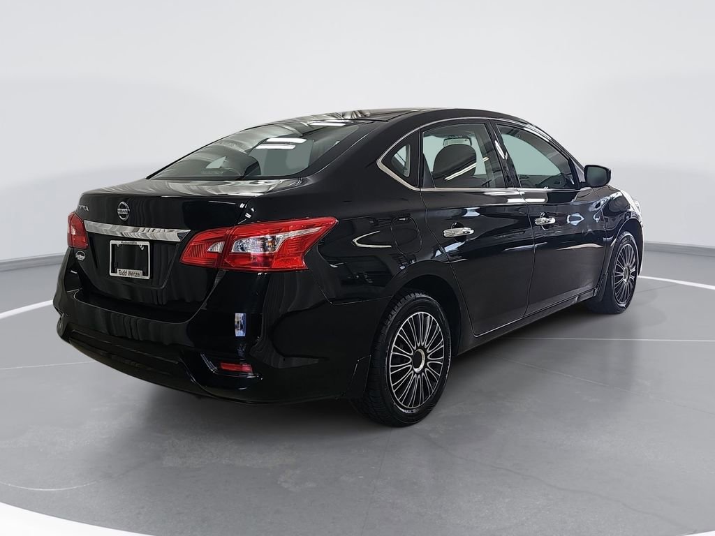 Used 2017 Nissan Sentra S FWD image 3