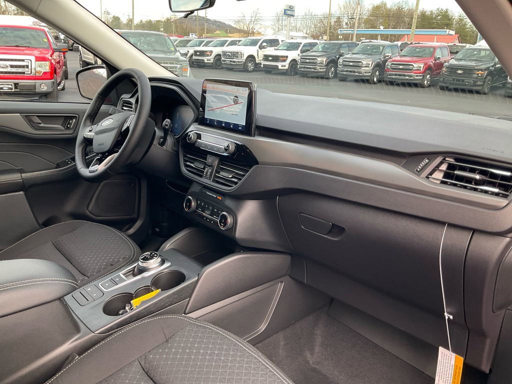 New 2026 Ford Escape Active w/ Cold Weather Package image 9