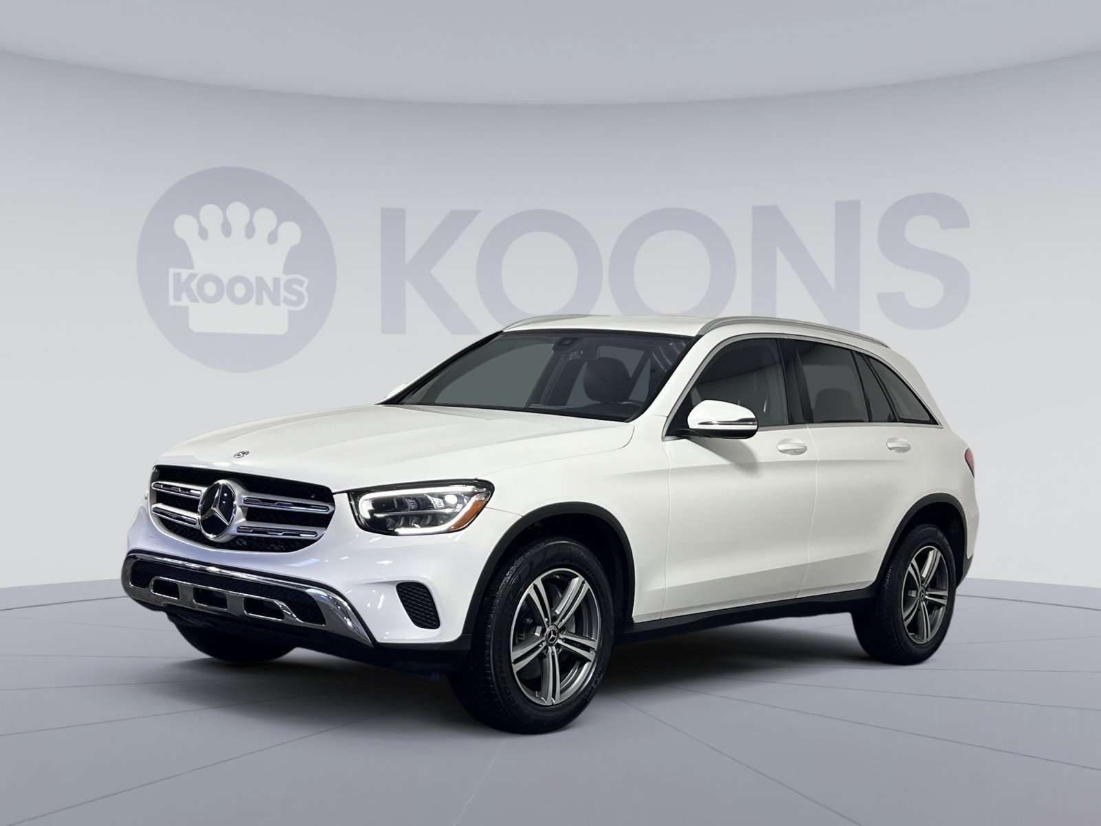 Used 2020 Mercedes-Benz GLC 300 4MATIC image 1