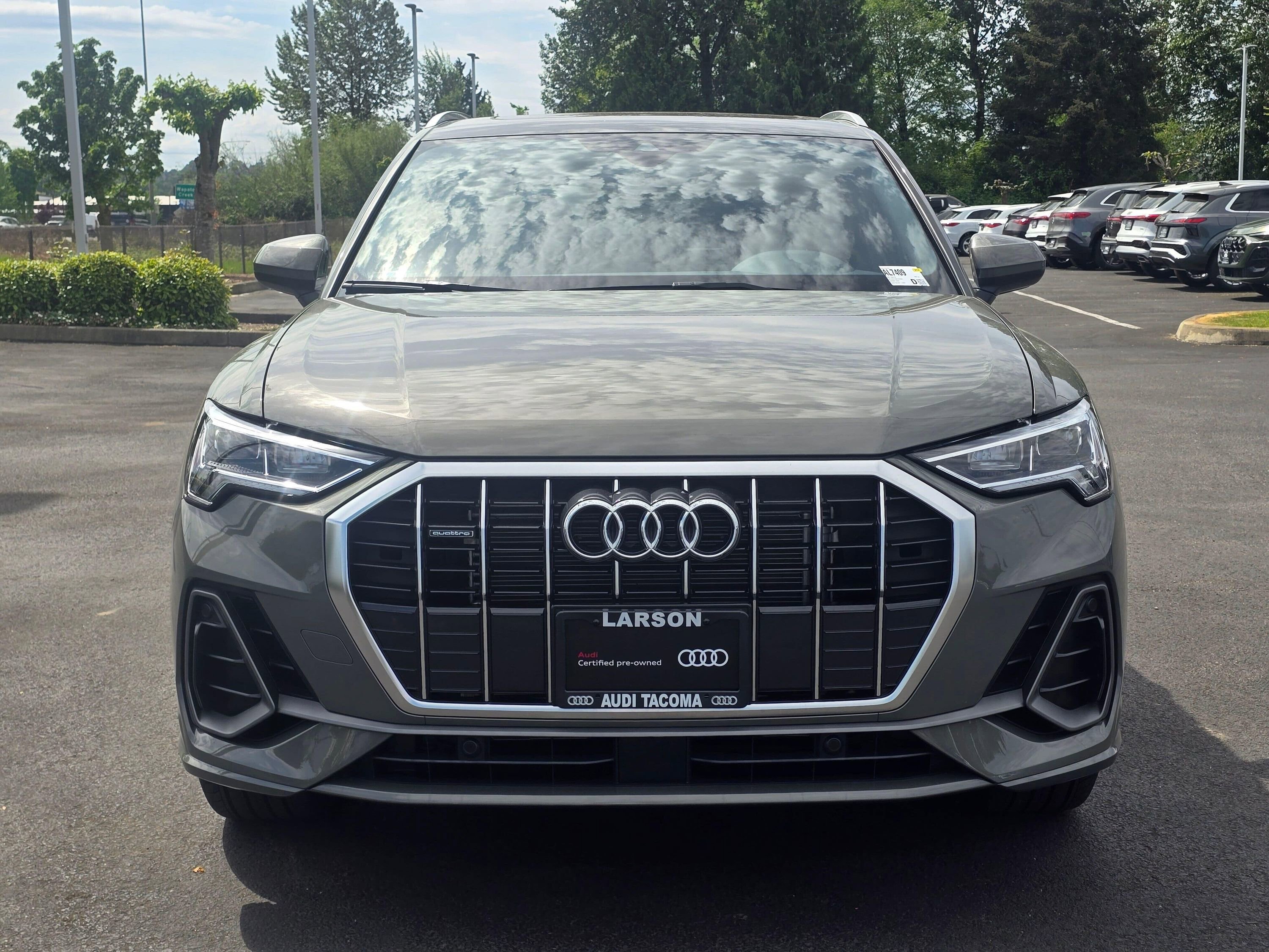 Certified 2025 Audi Q3 2.0T Premium w/ Convenience Package AWD/4WD image 8