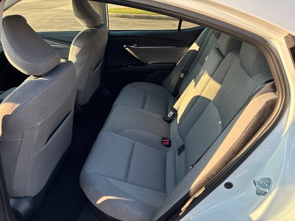 Used 2025 Toyota Camry LE FWD image 13