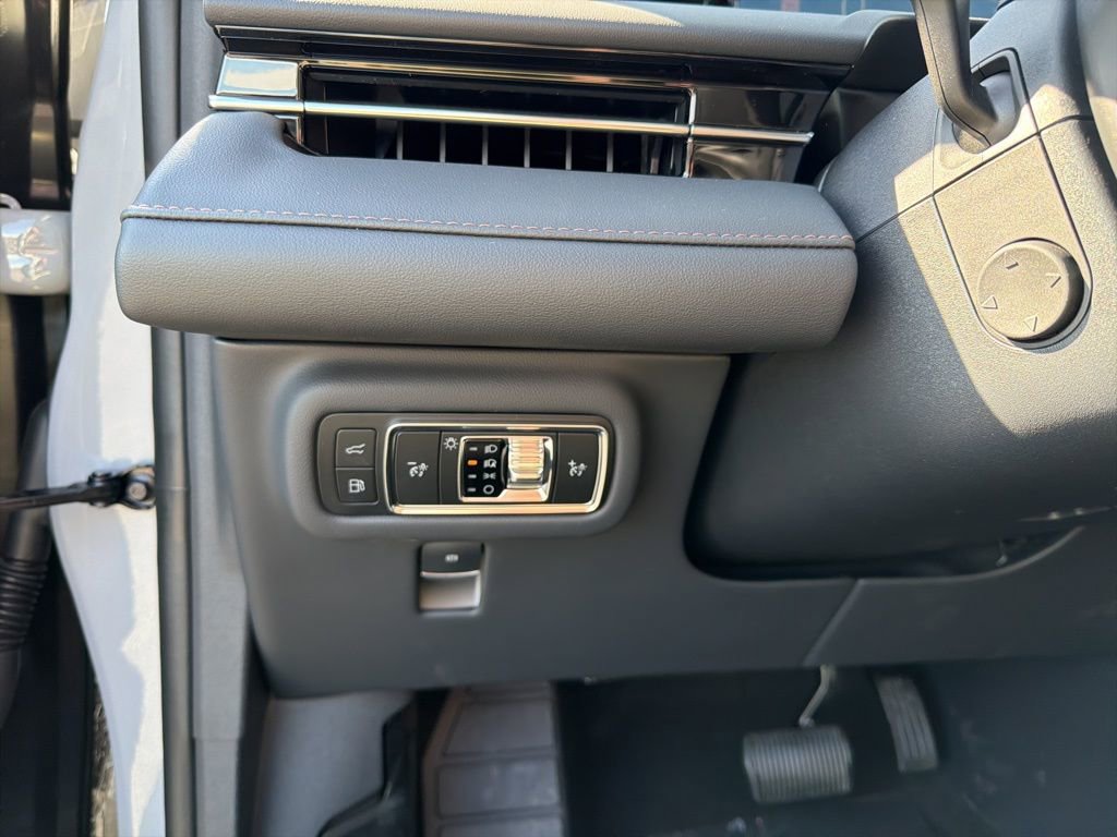 New 2026 Lincoln Nautilus Reserve w/ Jet Appearance Package AWD/4WD image 28