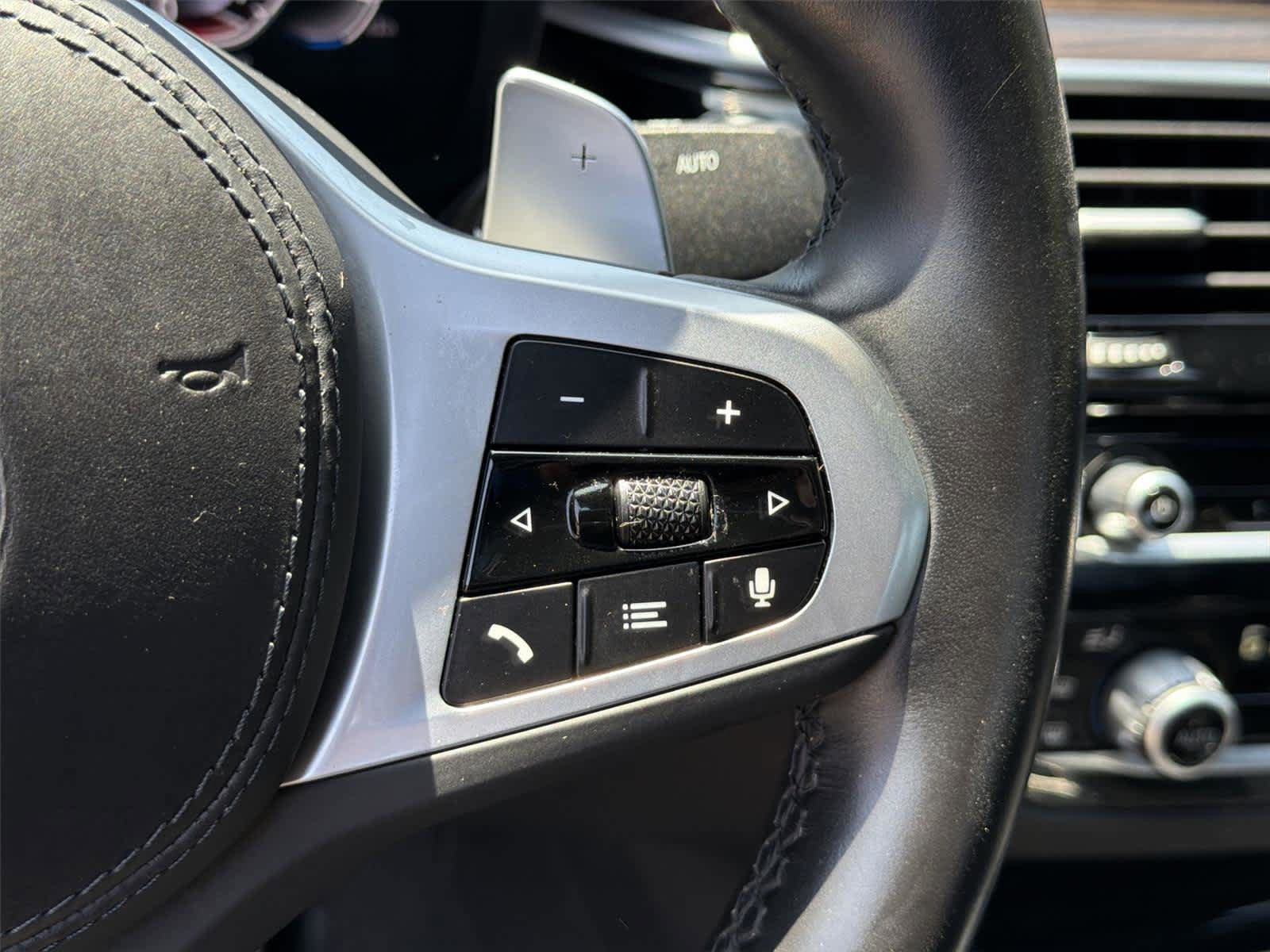 Used 2023 BMW 540i w/ M Sport Package RWD image 35
