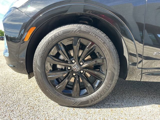 Used 2025 Buick Envista Sport Touring image 49