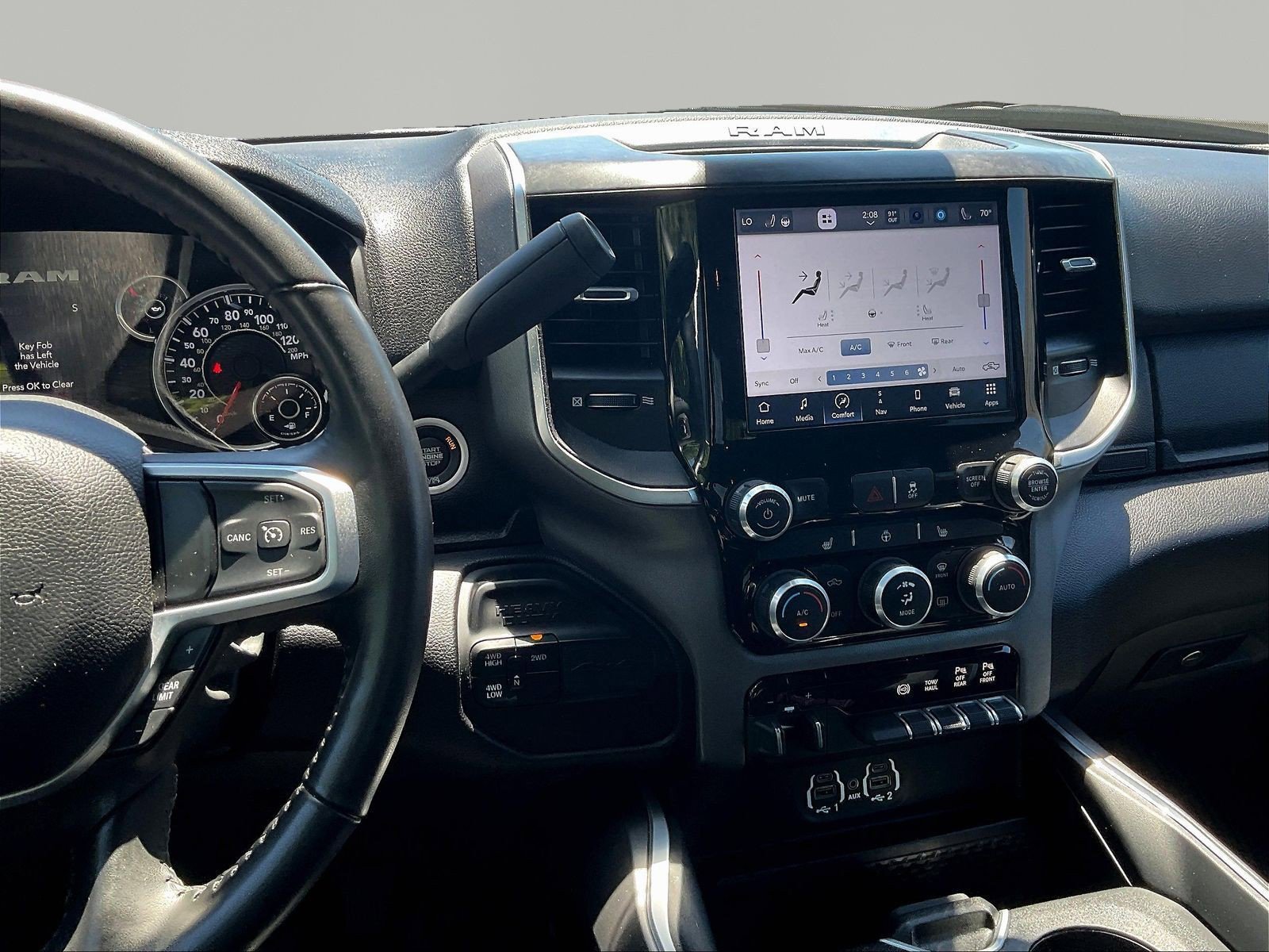 Used 2024 RAM 3500 Big Horn w/ Night Edition AWD/4WD image 10
