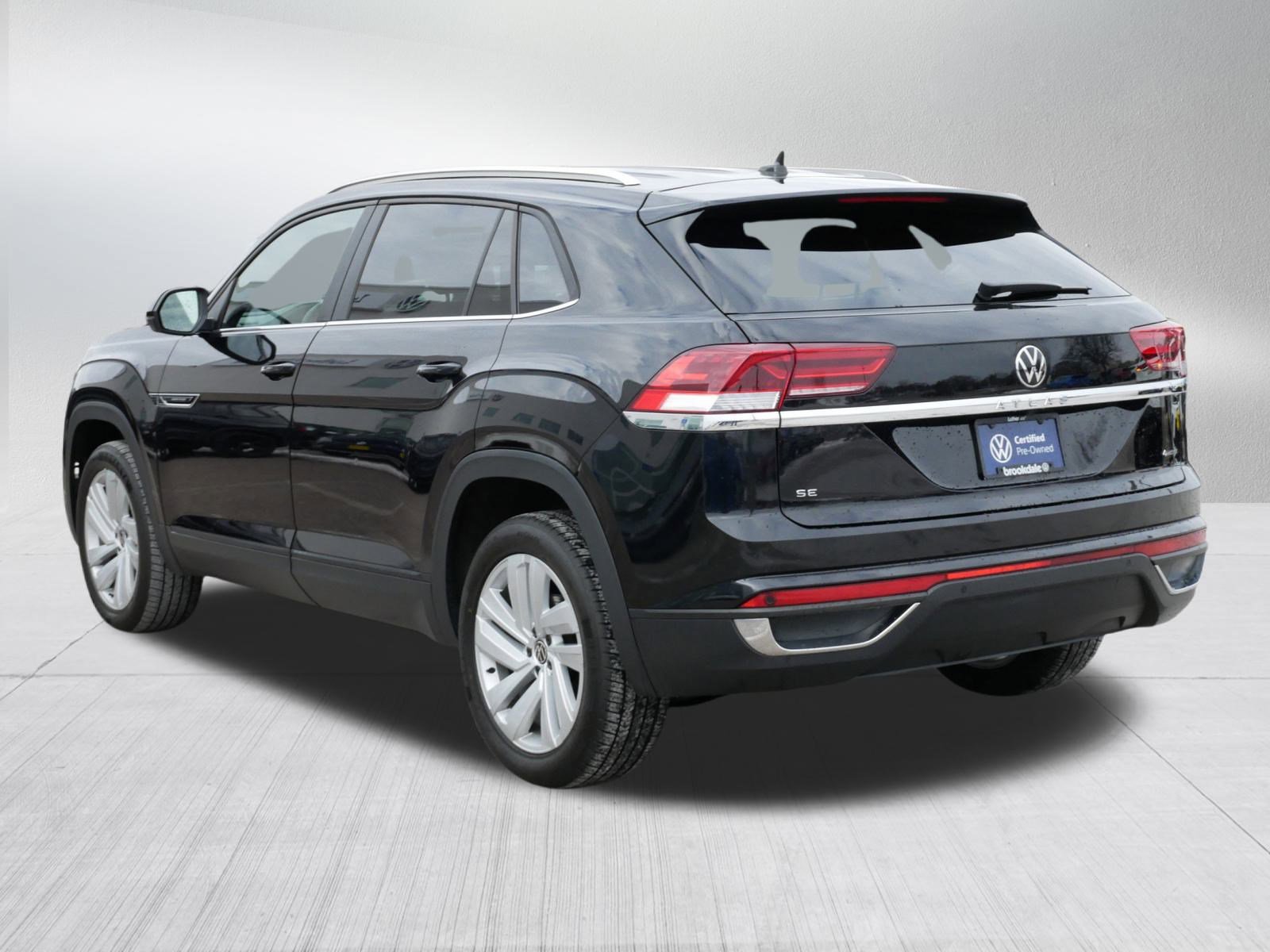 Certified 2023 Volkswagen Atlas Cross Sport SE image 5