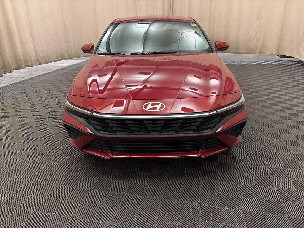 Certified 2024 Hyundai Elantra SEL image 2