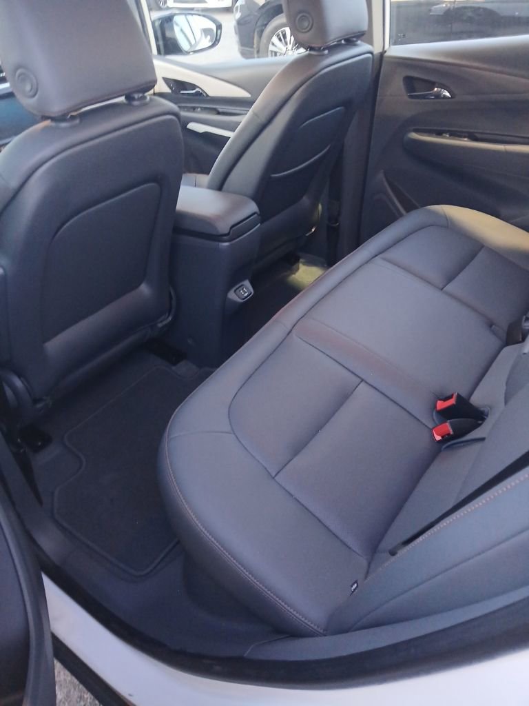 Used 2021 Chevrolet Bolt Premier w/ Infotainment Package image 11