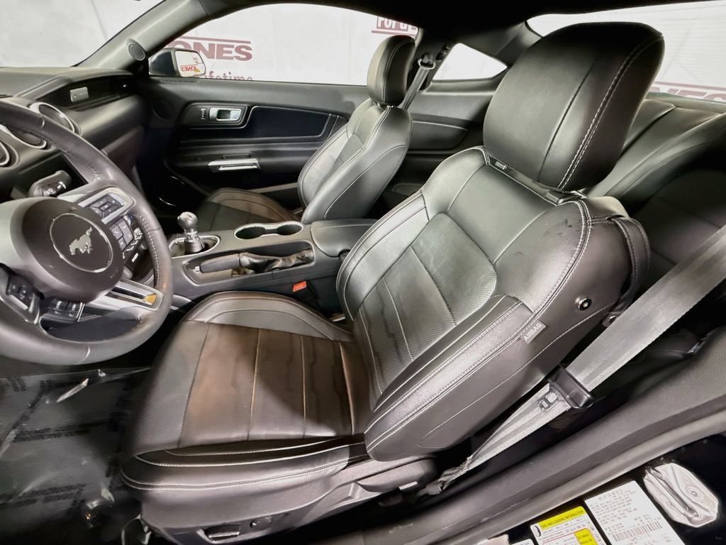 Used 2018 Ford Mustang GT Premium w/ Equipment Group 401A RWD image 25