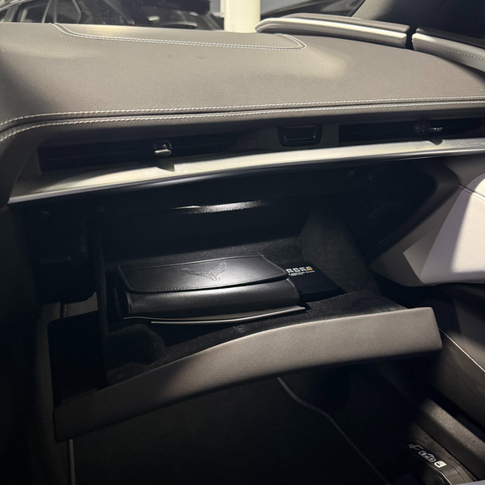 Used 2022 Chevrolet Corvette Stingray Preferred Conv w/ Z51 Performance Package RWD image 26