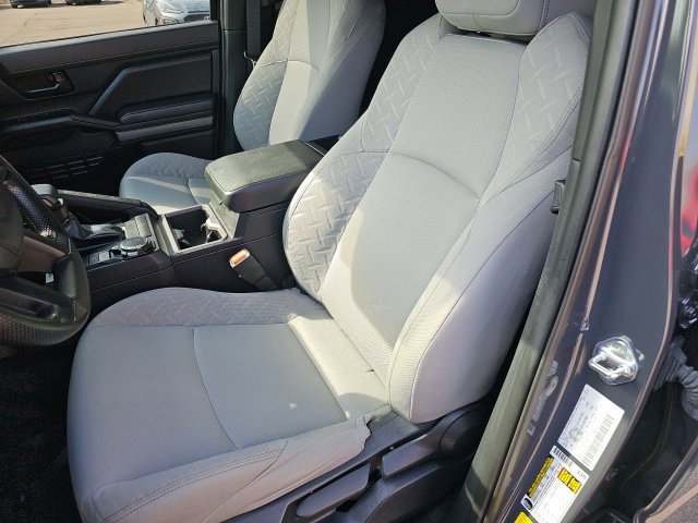 Certified 2025 Toyota Tacoma SR5 AWD/4WD image 13