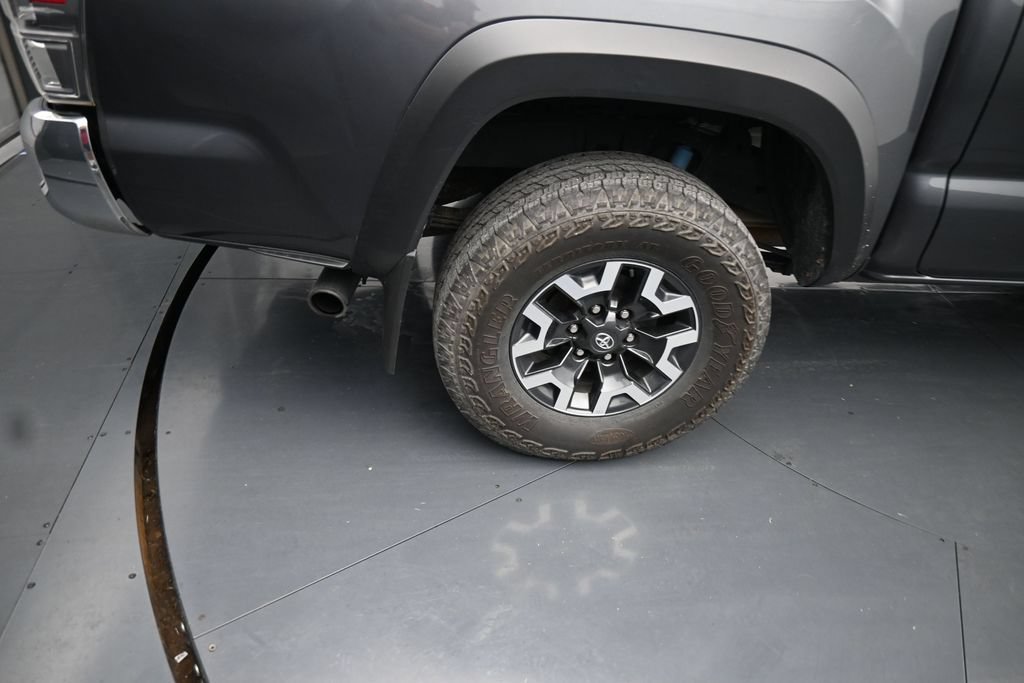 Used 2023 Toyota Tacoma TRD Off-Road AWD/4WD image 10