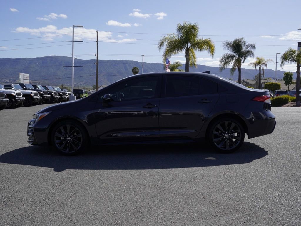 Used 2025 Toyota Corolla SE w/ SE Premium Package FWD image 7
