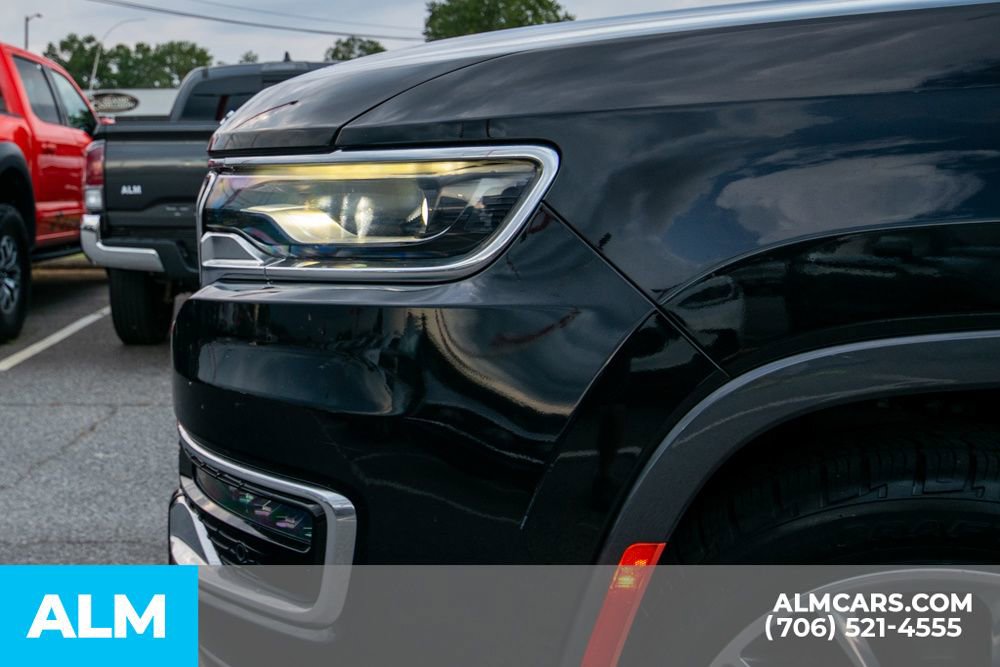 Used 2022 Jeep Wagoneer Series III w/ Premium Group I image 10