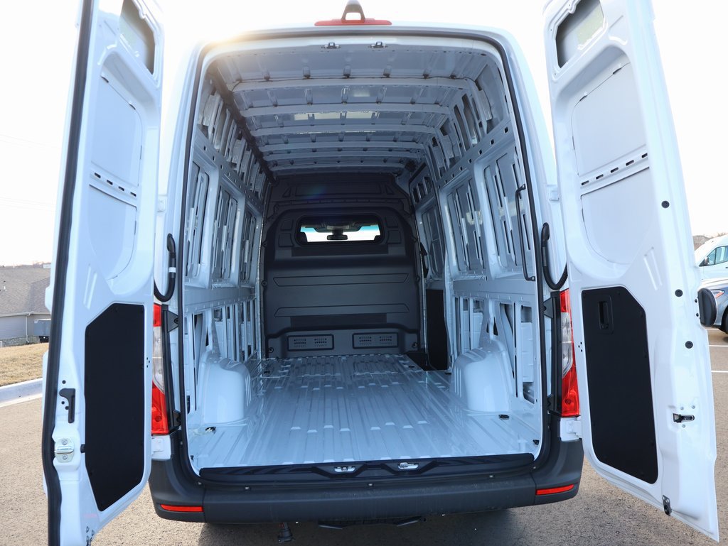 New 2026 Mercedes-Benz Sprinter 2500 image 19