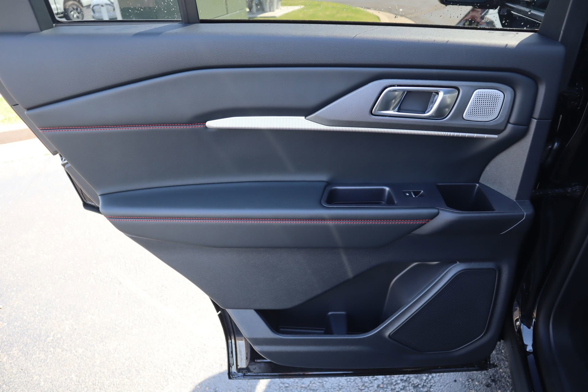 New 2026 Ford Explorer ST AWD/4WD image 18