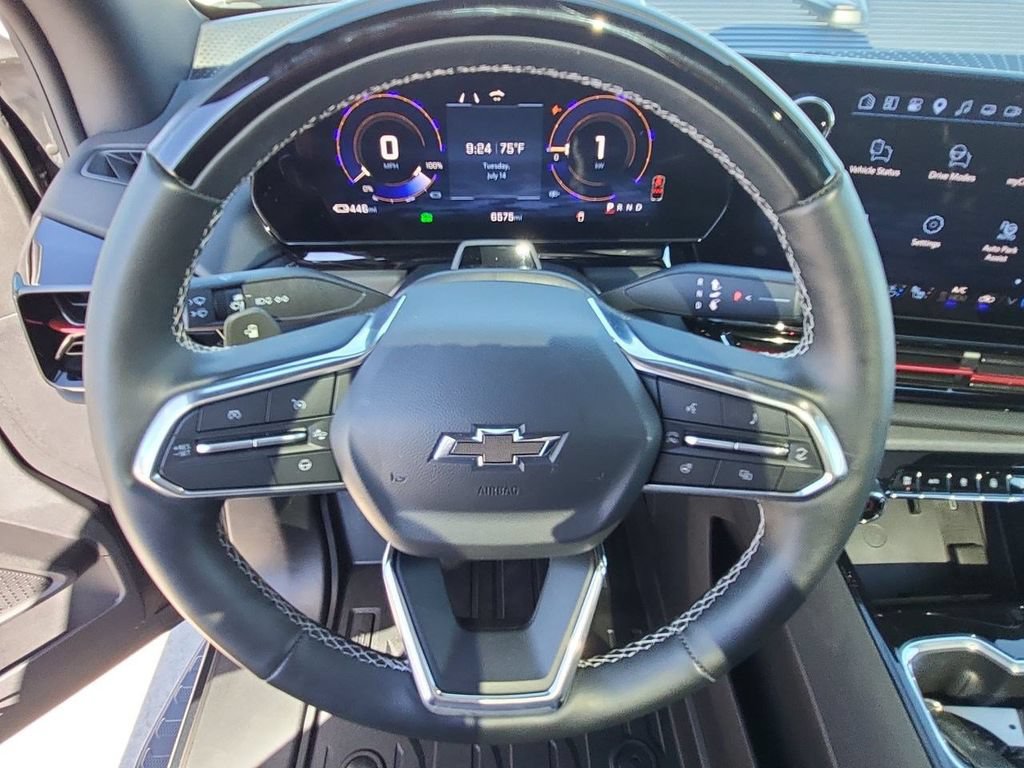 Used 2026 Chevrolet Silverado EV Trail Boss w/ LPO, Gameday Tailgate Package AWD/4WD image 18
