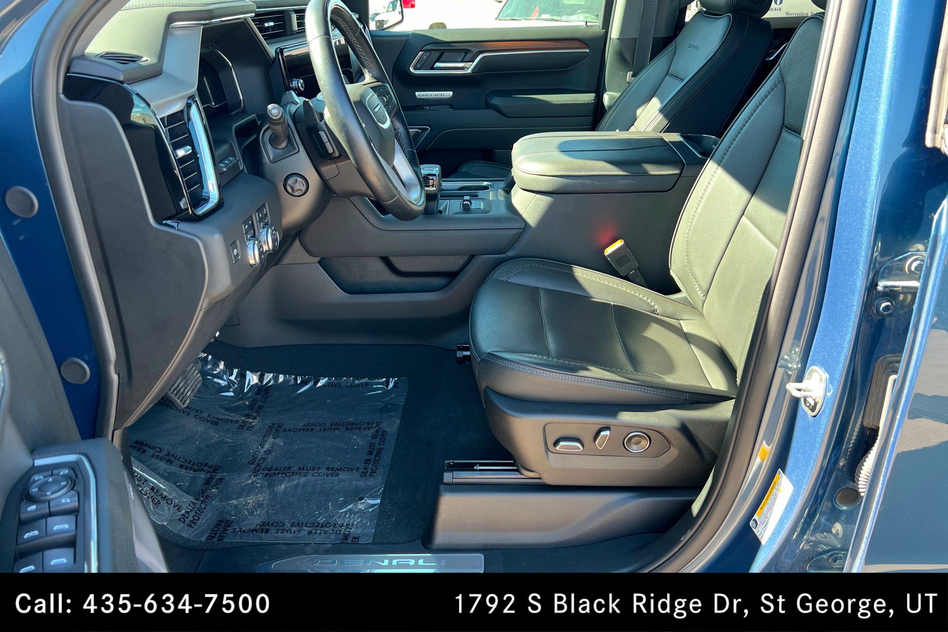 Used 2025 GMC Sierra 1500 Denali AWD/4WD image 17