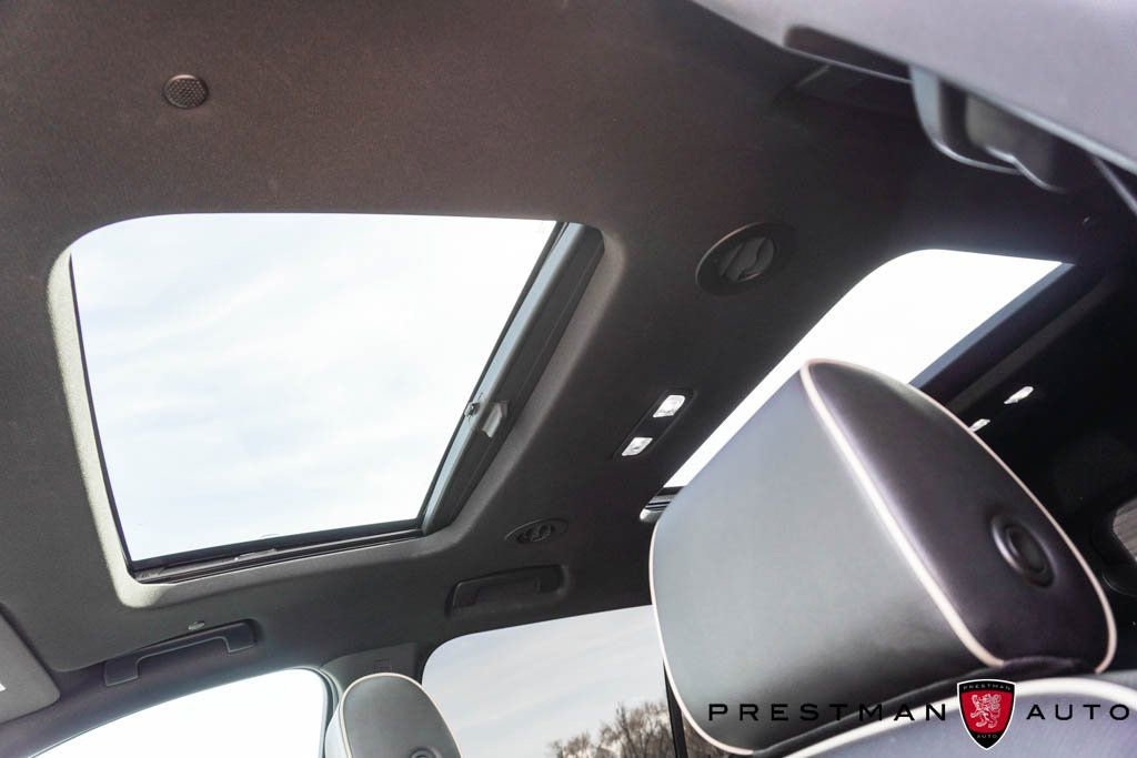 Used 2022 Chevrolet Traverse Premier w/ Redline Edition image 10