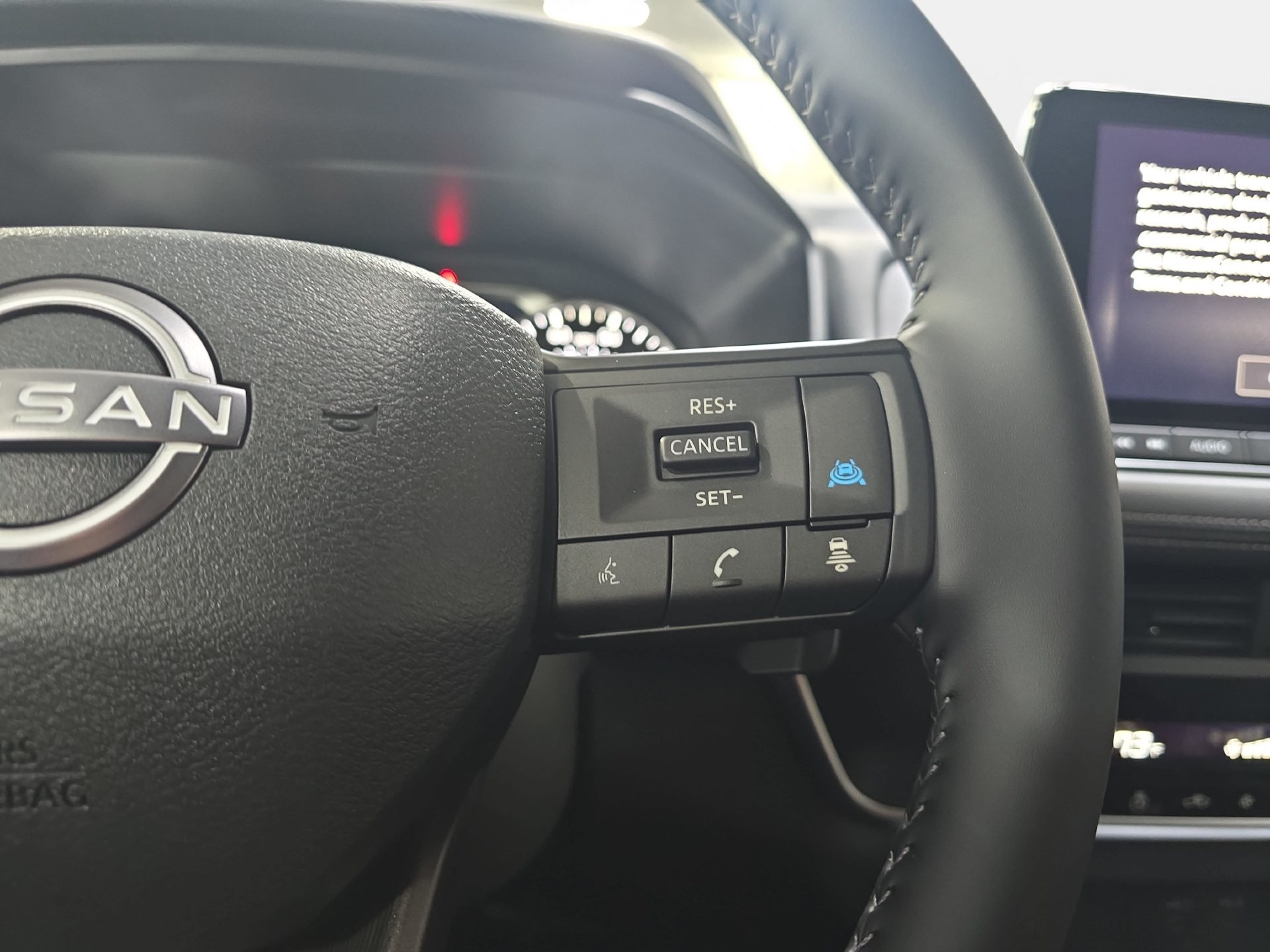 New 2026 Nissan Rogue SV w/ Cold Weather Package FWD image 18