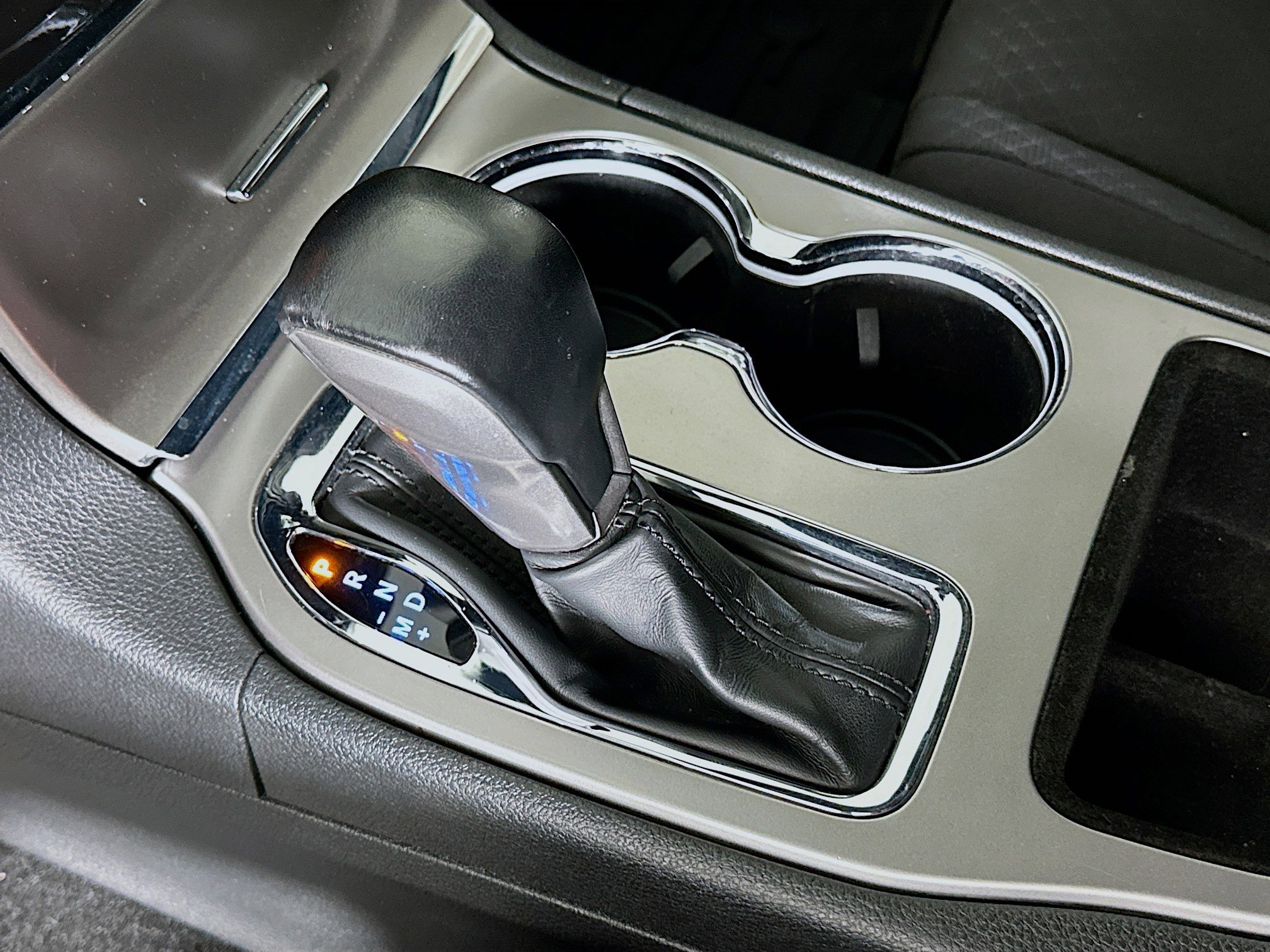 Used 2022 Jeep Grand Cherokee Laredo E w/ Security & Convenience Group image 25