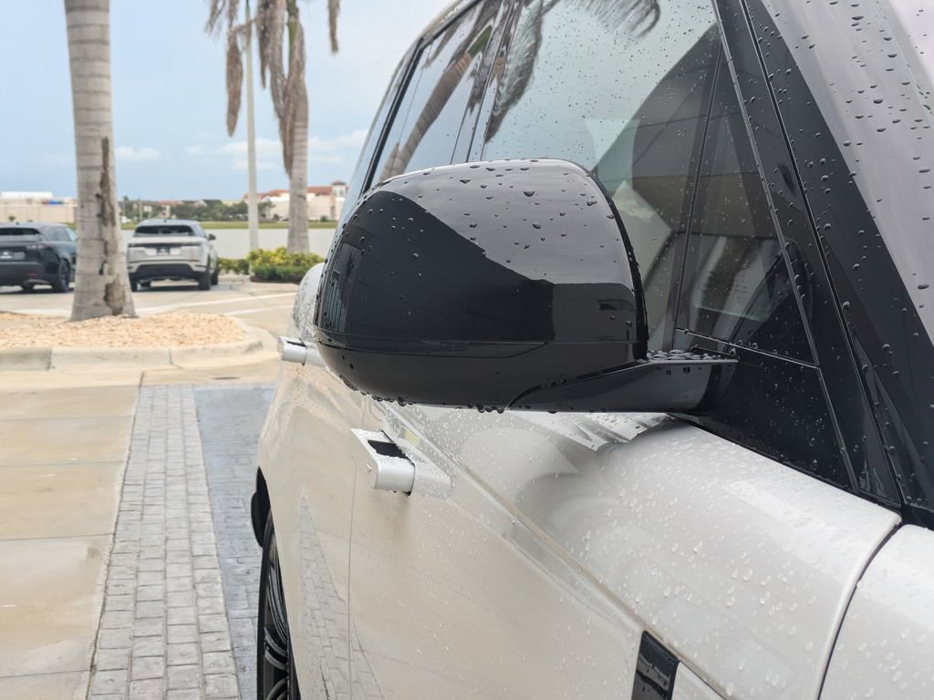 Certified 2023 Land Rover Range Rover SE AWD/4WD image 13