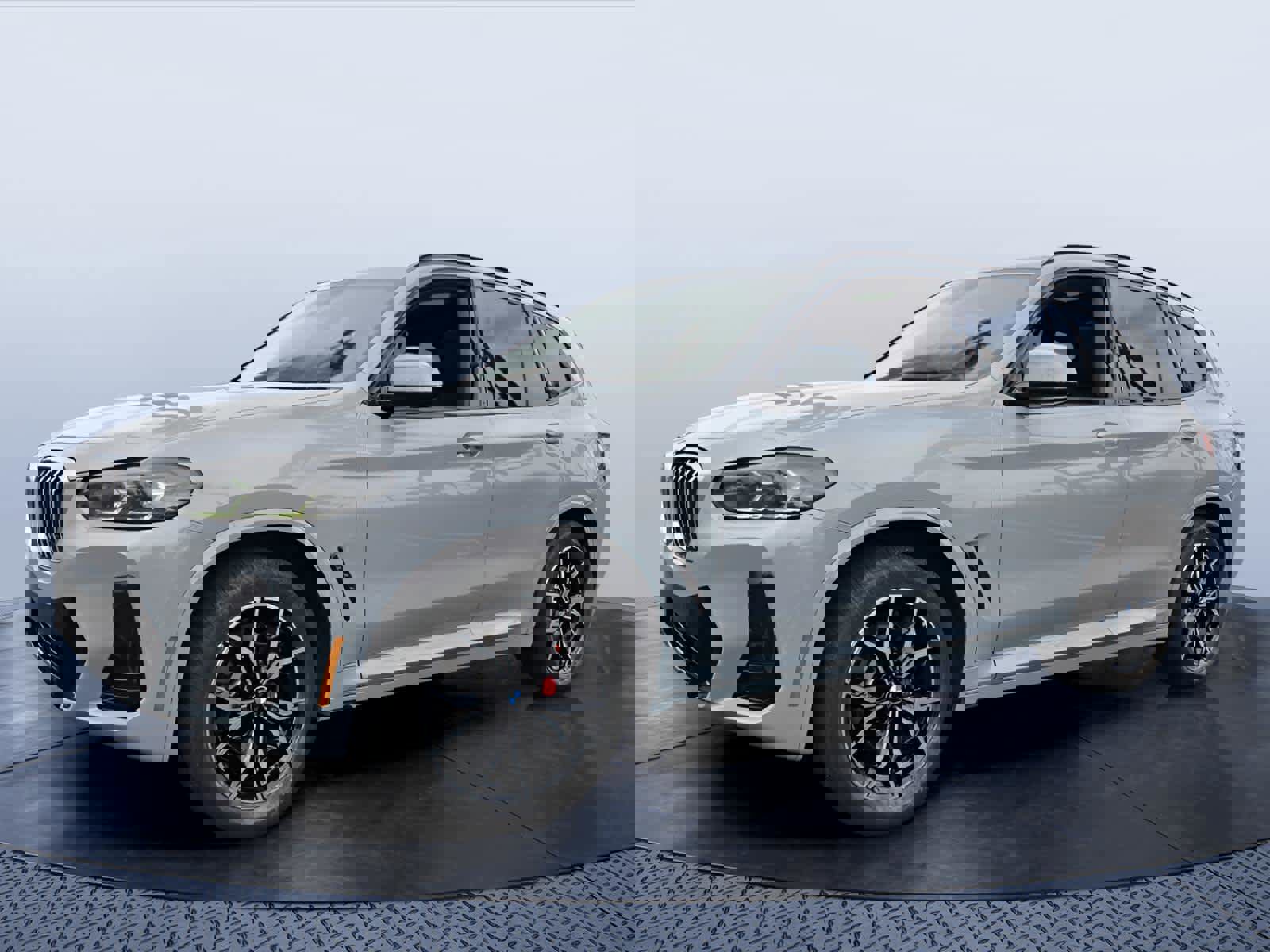 Used 2022 BMW X3 xDrive30i w/ M Sport Package 2 video 2