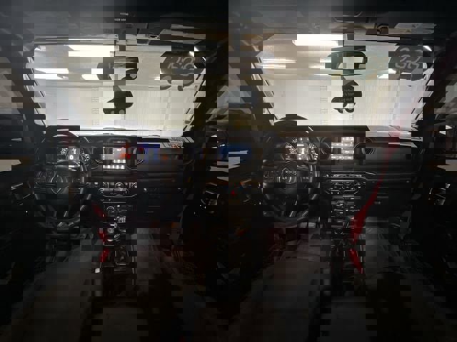 Used 2020 Jeep Wrangler Unlimited Sport S image 19